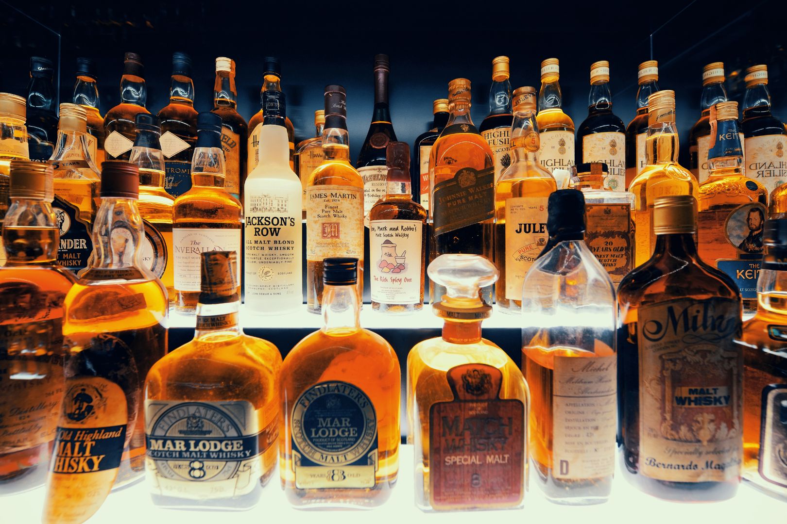 Diferenca entre Whisky Escoces e Bourbon